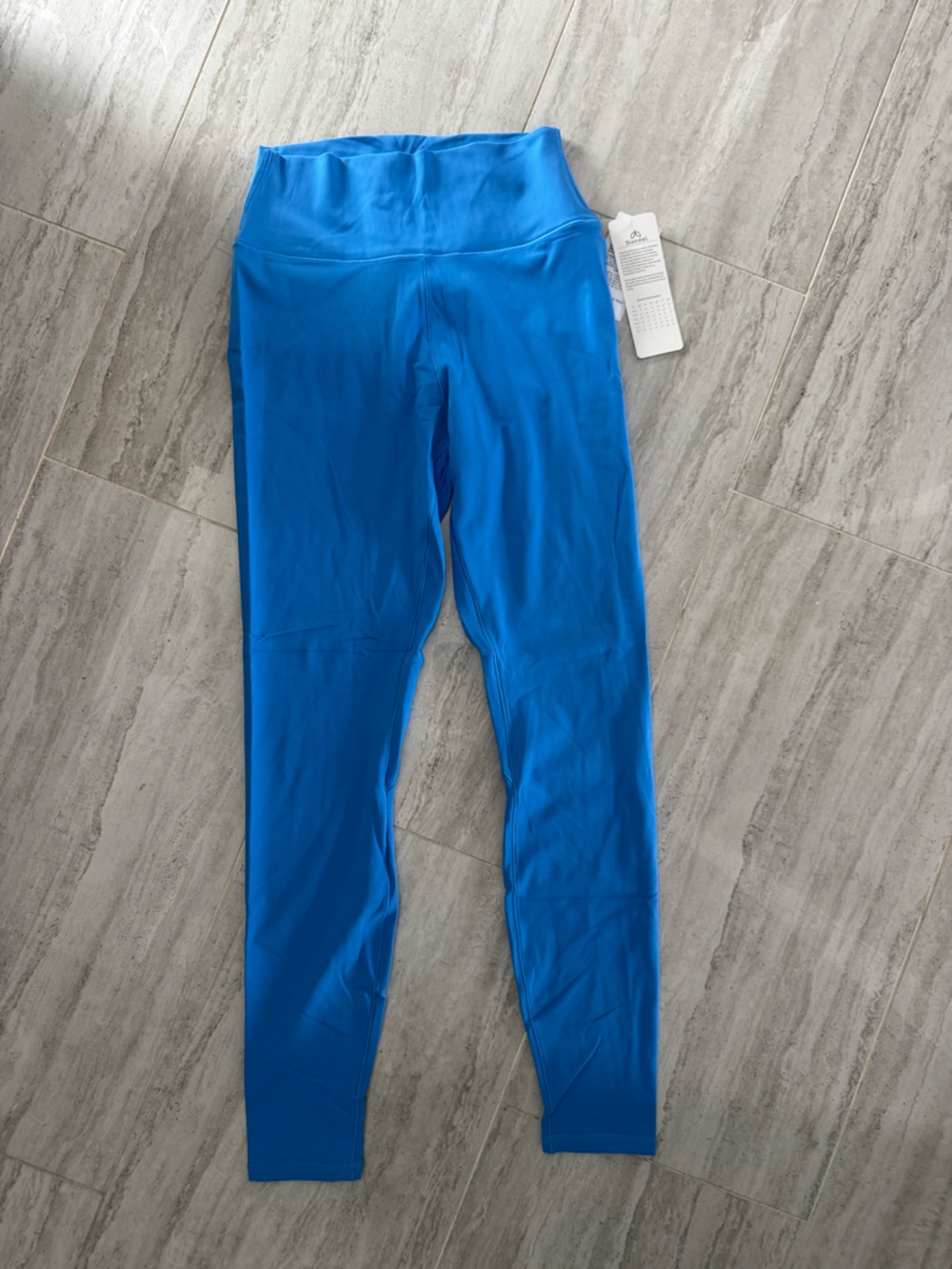 Women’s blue active leggings